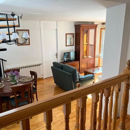 Precioso Duplex En Puigcerda Con Plaza De Parking Puigcerdà Exterior foto